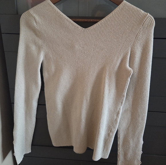 Ann Taylor Cream V-Neck Sweater - Picture 4 of 6